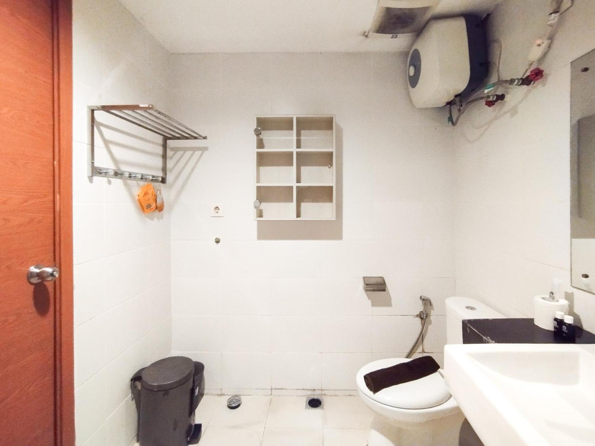 Simply And Comfy Studio Room Apartment Beverly Dago By Travelio บันดุง ภายนอก รูปภาพ