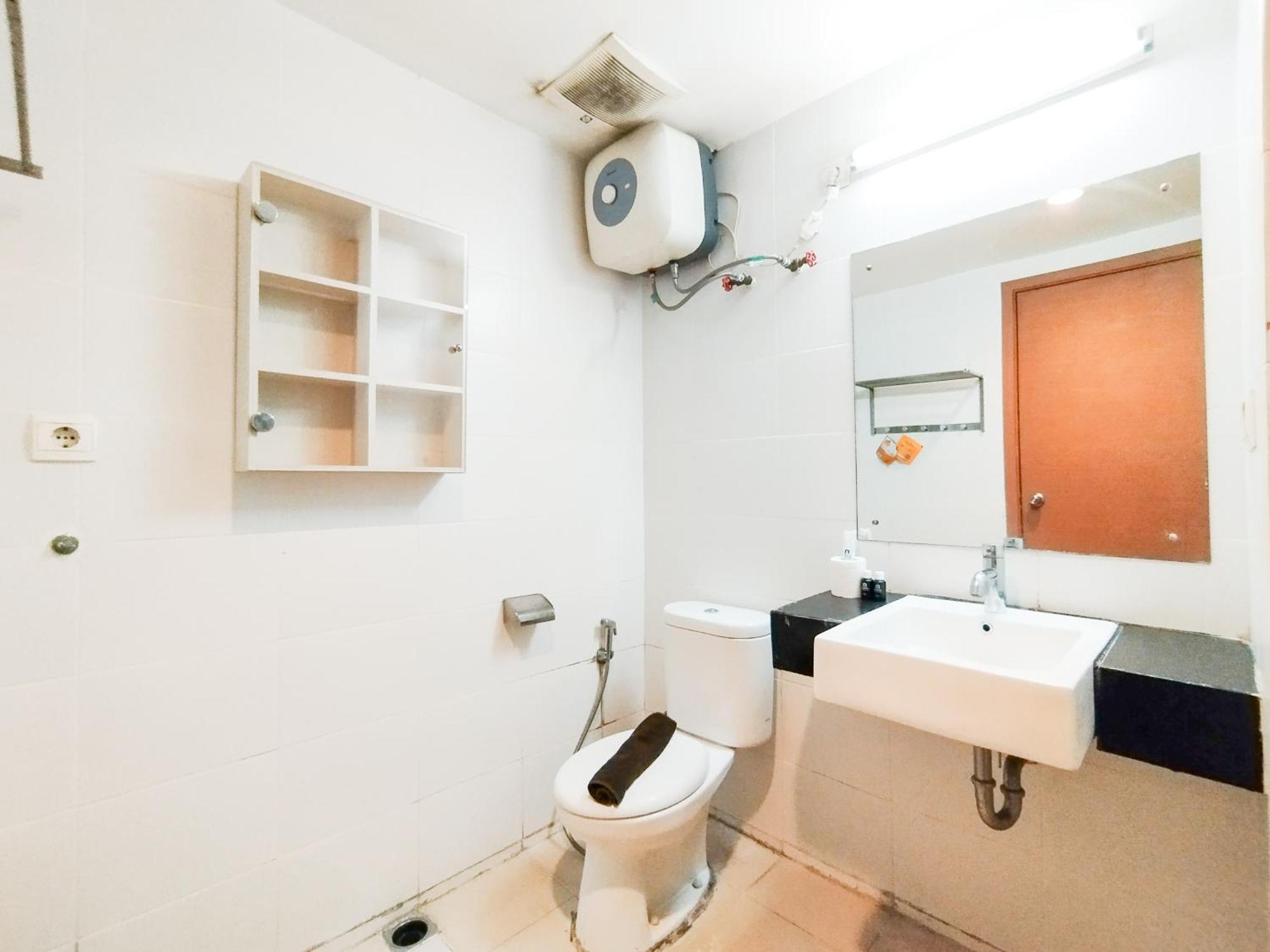 Simply And Comfy Studio Room Apartment Beverly Dago By Travelio บันดุง ภายนอก รูปภาพ