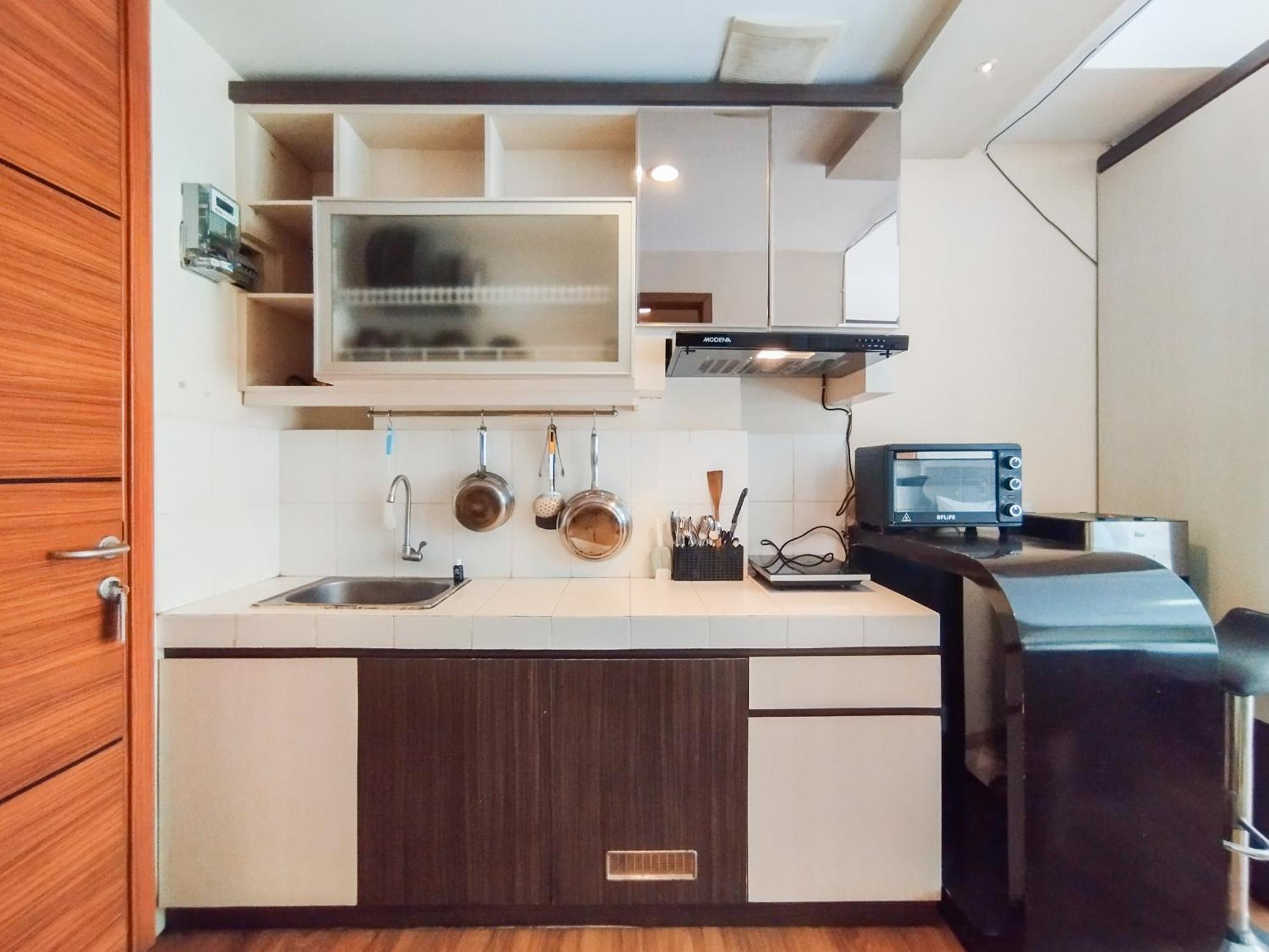 Simply And Comfy Studio Room Apartment Beverly Dago By Travelio บันดุง ภายนอก รูปภาพ